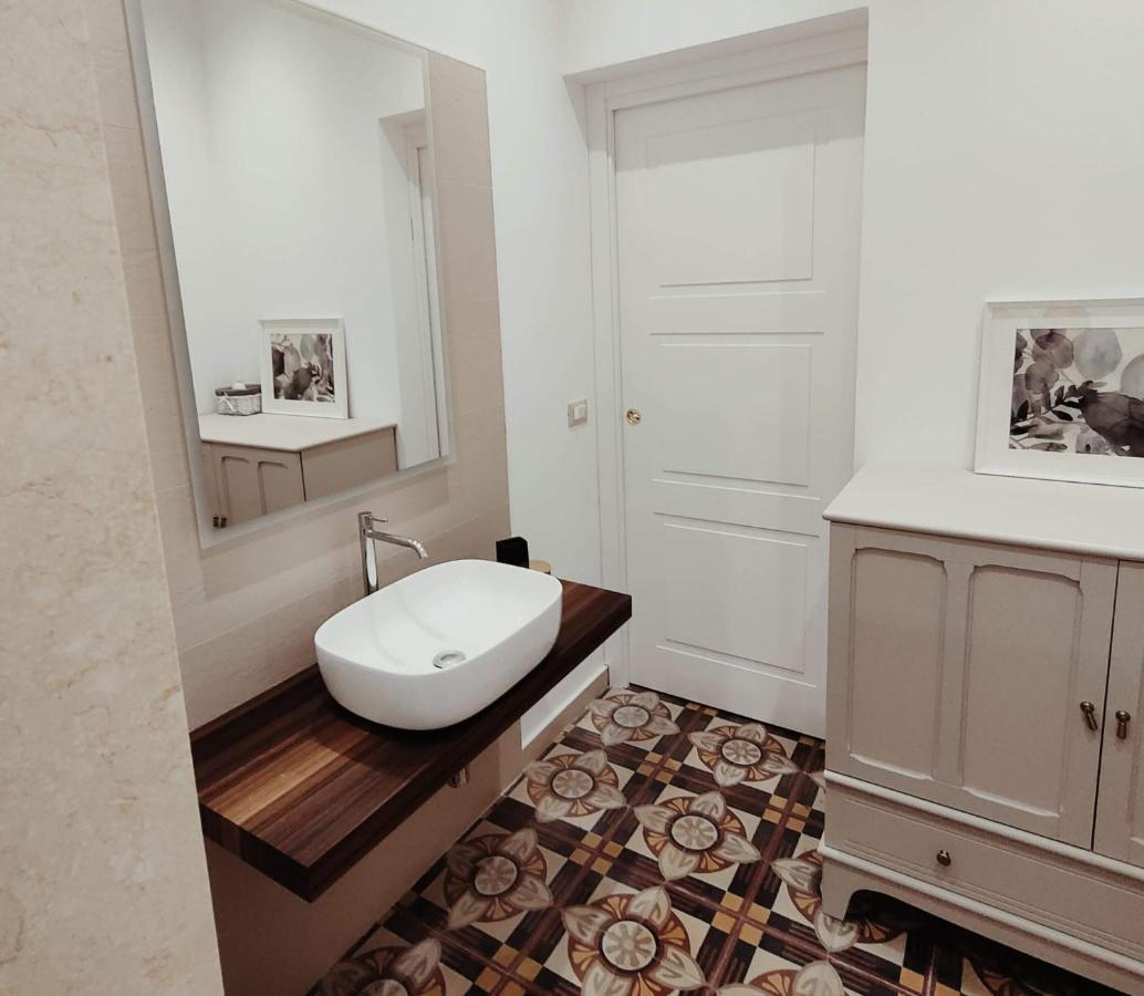 Piazza Vittoria Apartment Карини Экстерьер фото