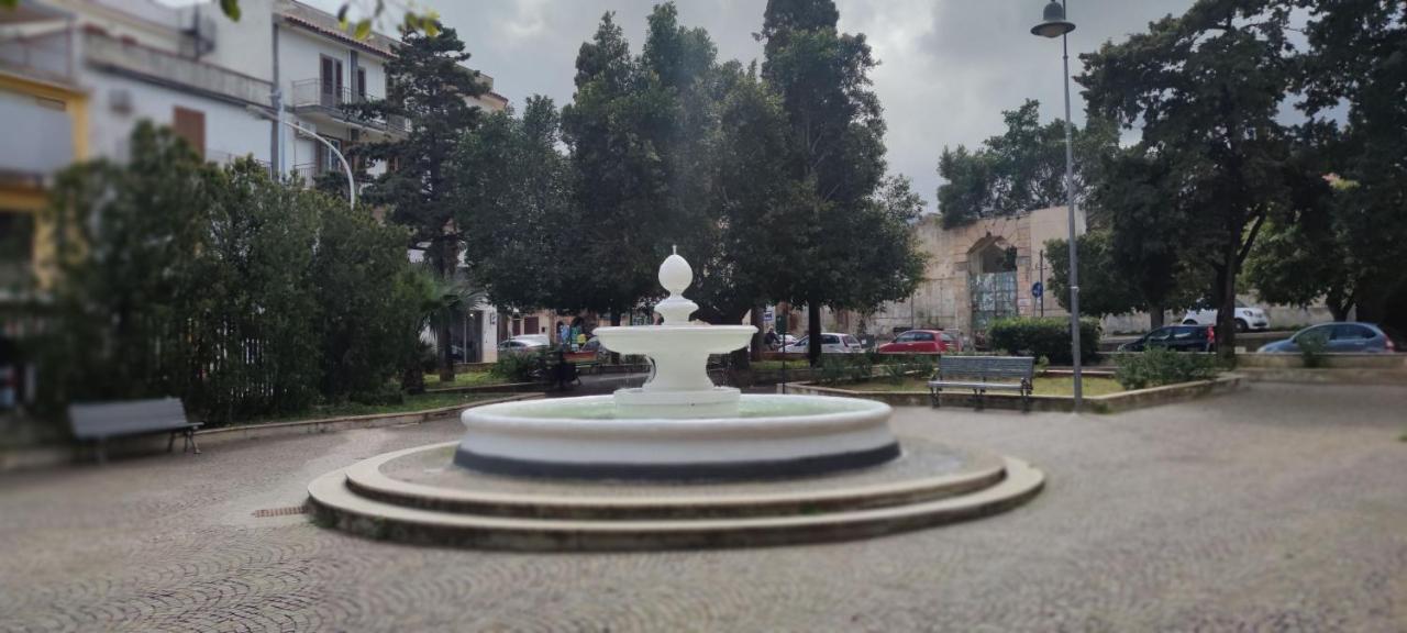 Piazza Vittoria Apartment Карини Экстерьер фото